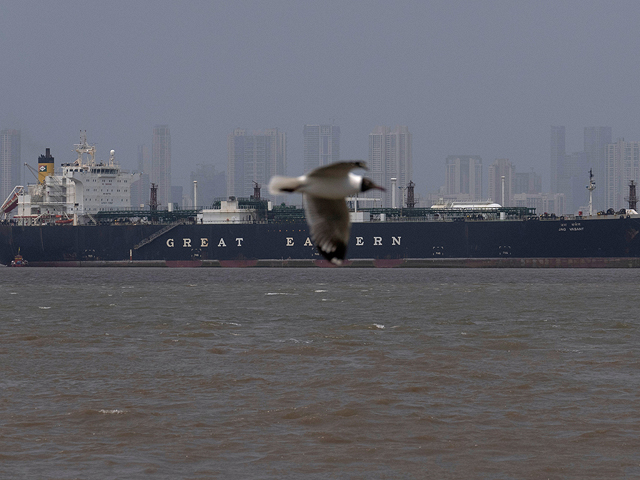 Fars: Иран закрыл Ормузский пролив из-за ударов Израиля по Ливану