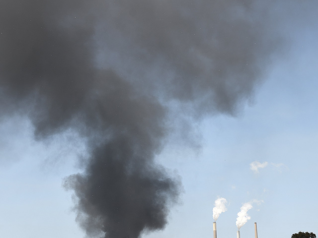 Два запуска ракет из Ирана в сторону Израиля. Сообщения о падении обломков в Хайфе и пригородах