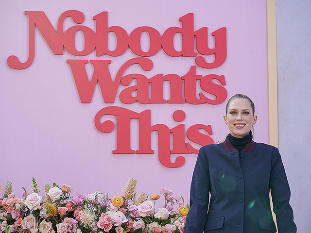 Автор сериала "Никто этого не хочет" сыграет в третьем сезоне