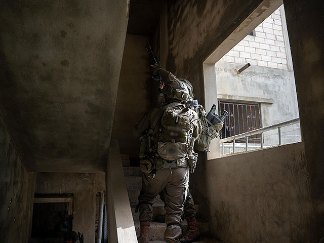 Взрывные устройства и гранатометы в туннелях: силы 162-й дивизии действуют на юге Ливана. Фото и видео.