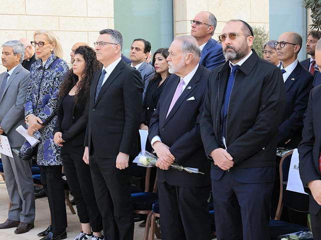 Саар на церемонии Дня памяти жертв Холокоста в МИДе: "Иран - современная версия абсолютного зла"