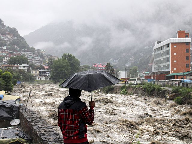 Израильские ученые научились предсказывать самые мощные штормы и паводки