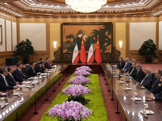 FT: Иран использовал китайский спутник-шпион для наведения ударов по базам США