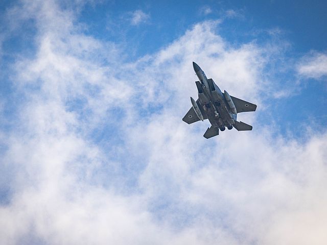 ВВС атаковали более 200 объектов "Хизбаллы" на юге Ливана, включая пусковые установки