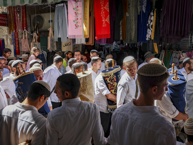 Племянник издателя "Гаарец" провел серию встреч с религиозными сионистами