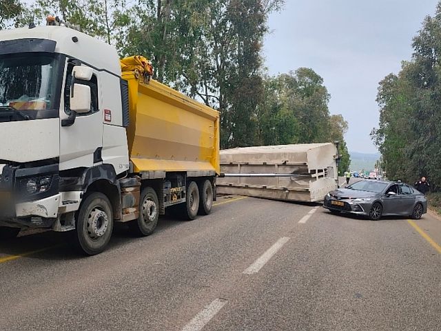 Съехал с полосы и перевернулся: задержан водитель грузовика, причастный к смертельному ДТП