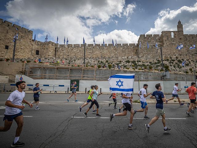 Полиция Израиля перекрыла улицы в Иерусалиме в связи с марафоном