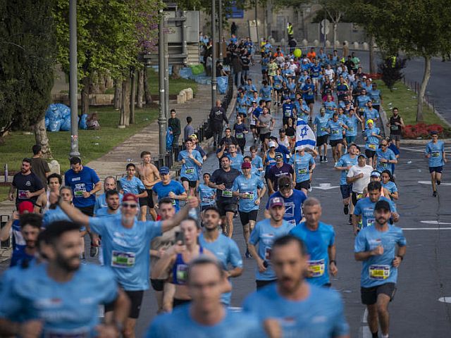 Иерусалимский марафон по сокращенной программе. Фоторепортаж
