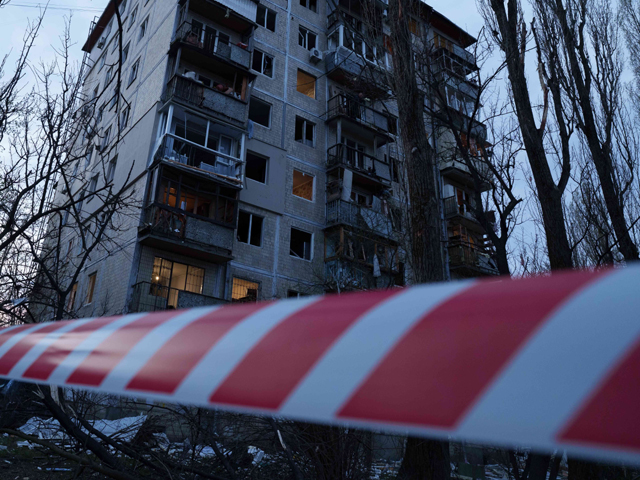 В Киеве преступник, вооруженный автоматом, открыл стрельбу по прохожим; есть погибшие