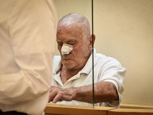 Ашер Гольдштейн, призавшийся, что полвека назад убил жену и сына, найден мертвым в автомобиле