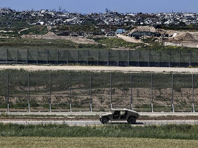 Источники в Газе сообщают об убитом в результате обстрела на севере сектора