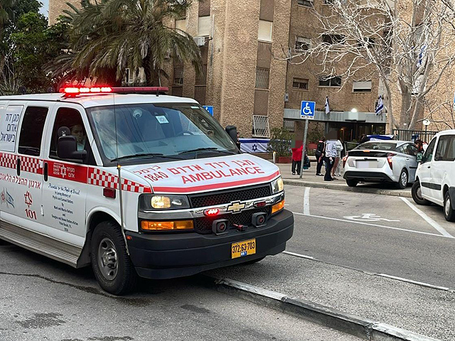 В Хайфе автомобиль сбил 12-летнего мальчика, ехавшего на электросамокате