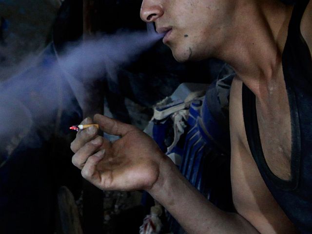 ХАМАС утверждает, что "коллаборанты" распространяют в Газе отравленные сигареты