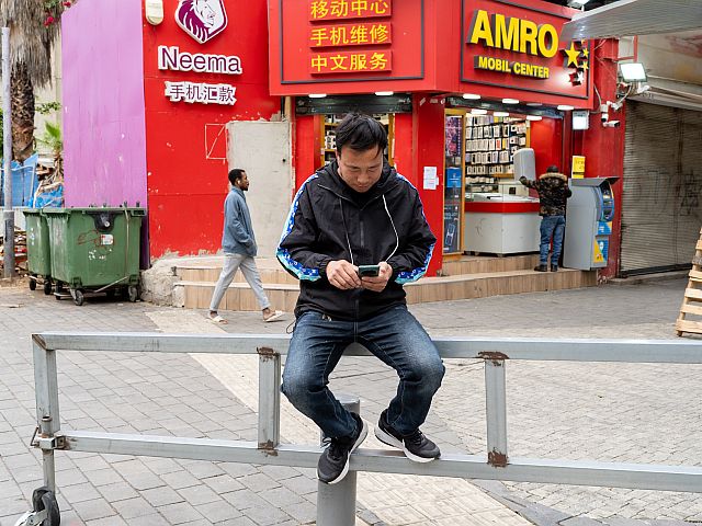 Предъявлены обвинения уголовнику, ограбившему гастарбайтера в Тель-Авиве