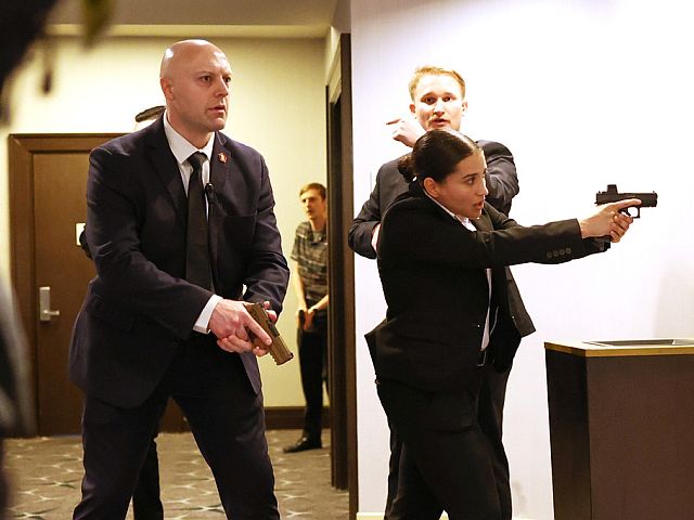 После стрельбы на ужине корреспондентов Белого дома 25.04.2026