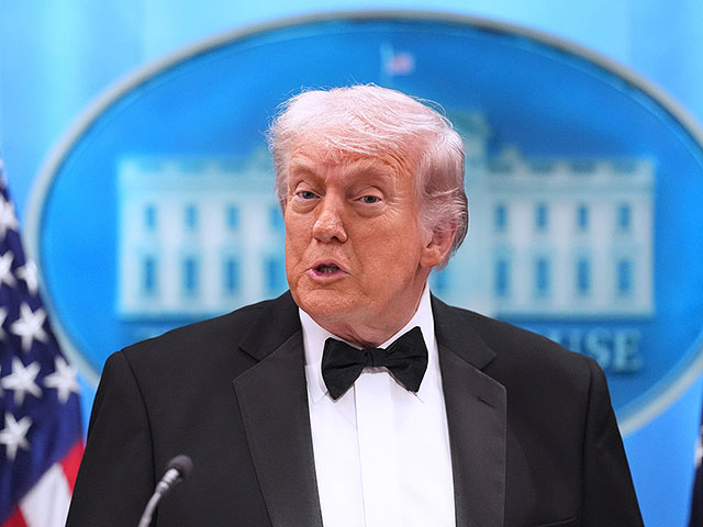 Покушение в Вашингтоне: эвакуация Трампа, арест стрелявшего. Фоторепортаж