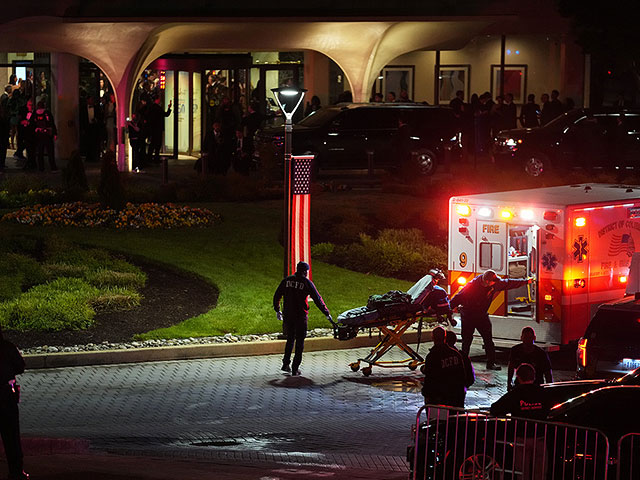 Покушение в Вашингтоне: эвакуация Трампа, арест стрелявшего. Фоторепортаж