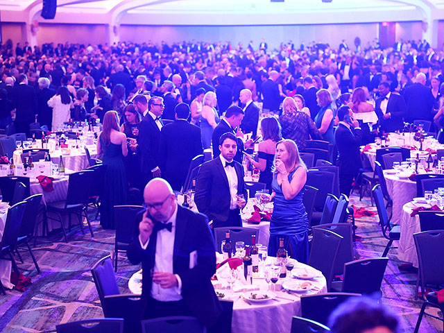 Покушение в Вашингтоне: эвакуация Трампа, арест стрелявшего. Фоторепортаж