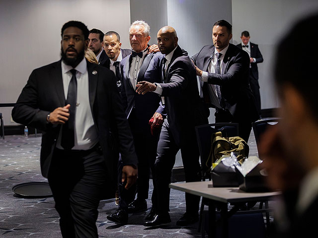 Покушение в Вашингтоне: эвакуация Трампа, арест стрелявшего. Фоторепортаж