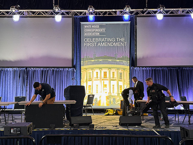 Покушение в Вашингтоне: эвакуация Трампа, арест стрелявшего. Фоторепортаж