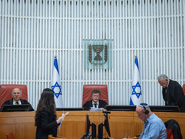 Жилье, детсады и транспорт: БАГАЦ потребовал от правительства наложить санкции на уклонистов