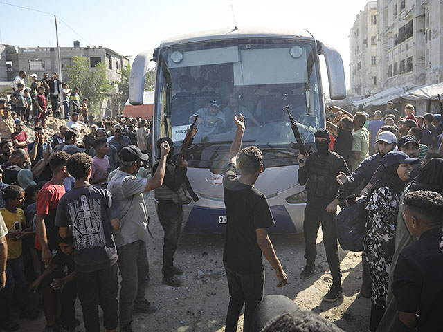 В Газу доставлены еще 15 освобожденных заключенных