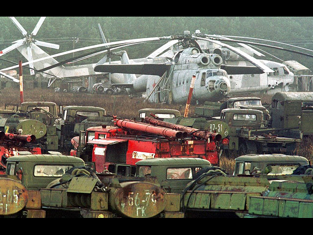 Кладбище радиоактивной техники. 2000 год