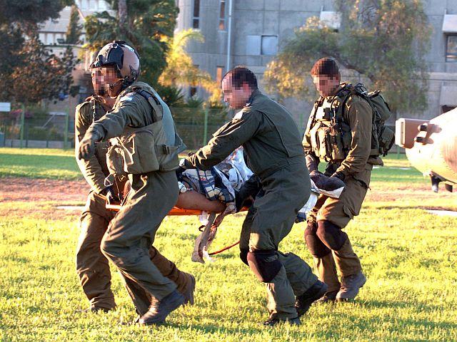 ЦАХАЛ сообщил о четырех раненых на военной базе на юге Израиля
