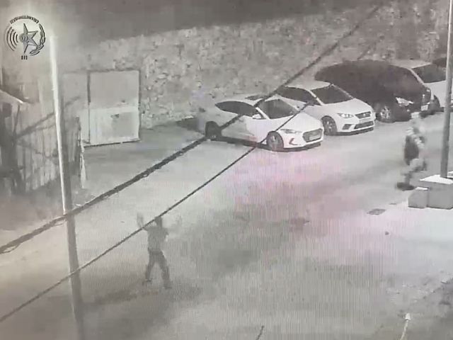 Задержаны подростки из Ат-Тура, бросавшие камни в дома евреев
