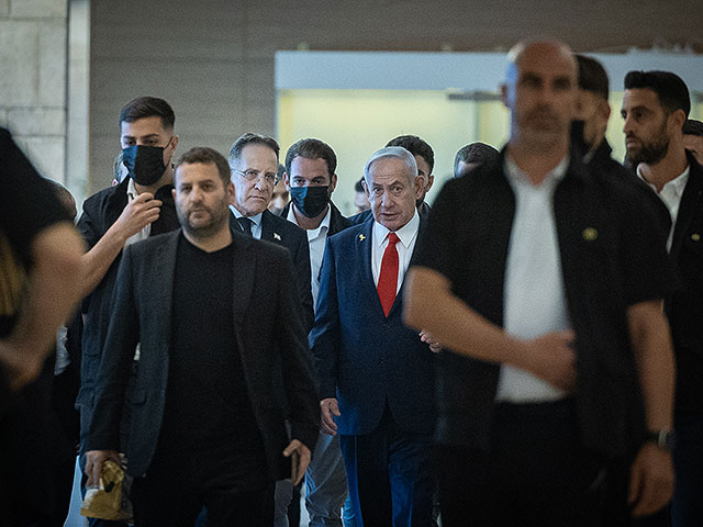 В "Ликуде" спорят о дате выборов и подают иск против Беннета