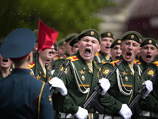 "В связи с текущей обстановкой": парад 9 мая в Москве пройдет без военной техники