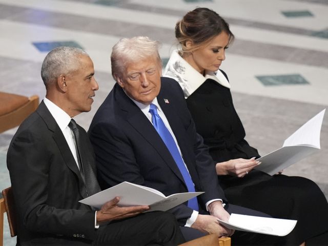 Трамп поддержал призыв арестовать Обаму за измену