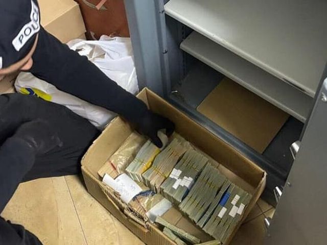 Полиция Израиля расследует, как в Иордании оказались сотни миллионов шекелей наличными