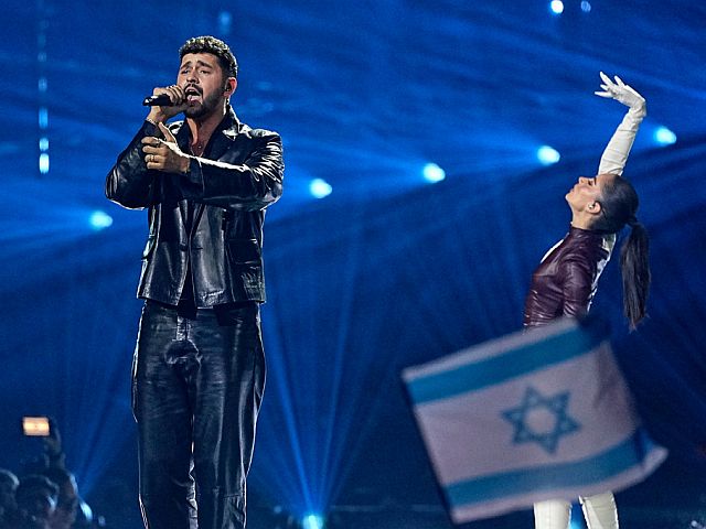 Представитель Израиля Ноам Бетан с песней Michelle занял второе место с 343 баллами