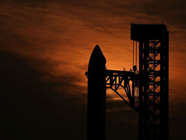Компания SpaceX отложила 12-й испытательный запуск ракеты Starship