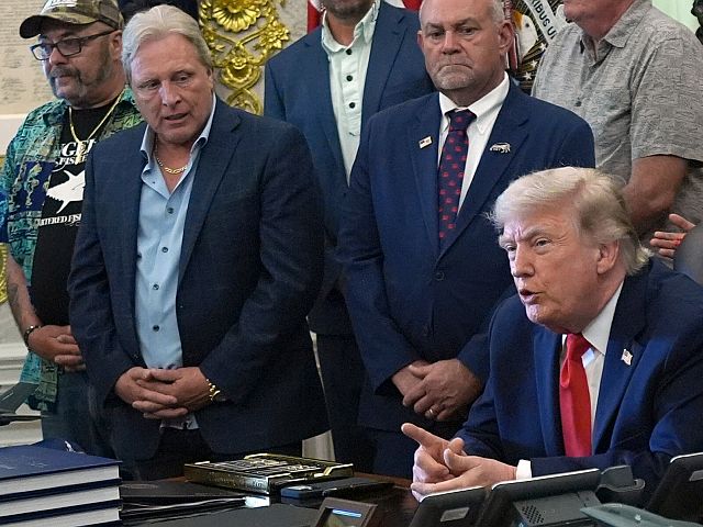 Трамп объявил об окончании войны с Ираном, хотя Тегеран не принял какую-либо сделку