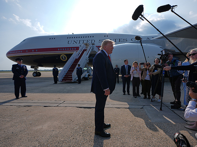 Трамп совершил первый перелет на новом Air Force One – "летающем Белом доме", подаренном Катаром