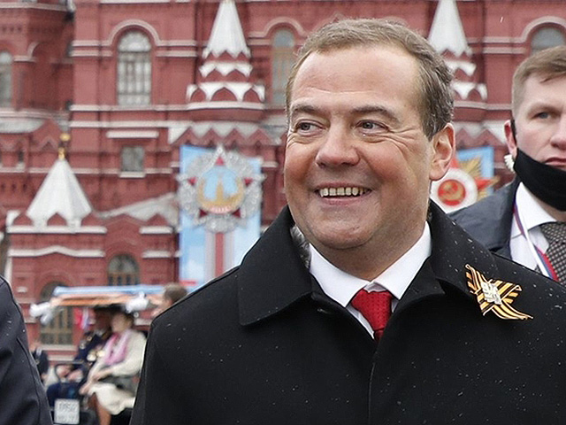 На похоронах Хаменеи Путина будет представлять Медведев
