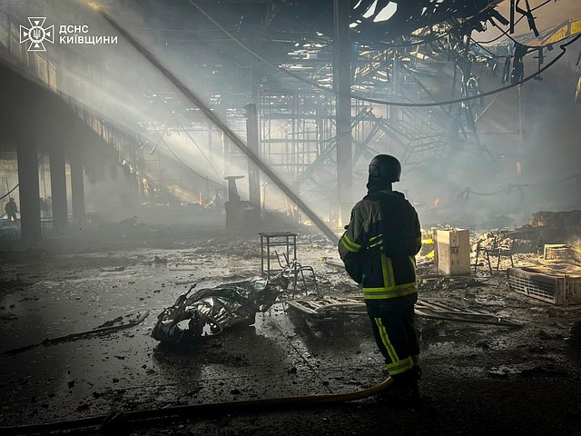 Последствия массированного удара армии РФ по Киеву. Фоторепортаж