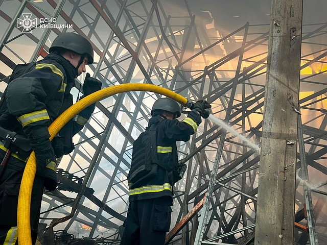 Последствия массированного удара армии РФ по Киеву. Фоторепортаж