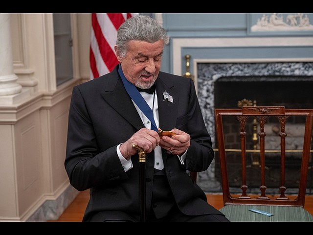 2025 год