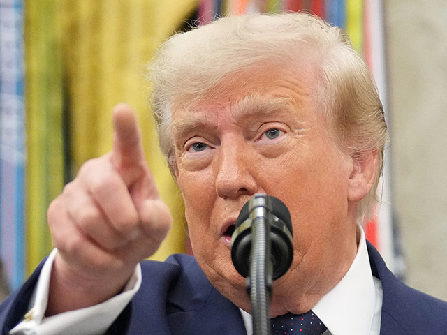 Трамп вновь пригрозил Ирану: "Либо будет сделка, либо мы завершим начатое"