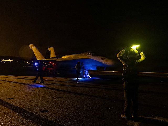 США нанесли удары по более чем 80 целям в Иране после атак КСИР на суда в Ормузском проливе
