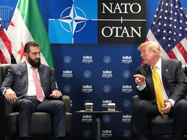 Президент Сирии Ахмад аш-Шараа и президент США Дональд Трамп