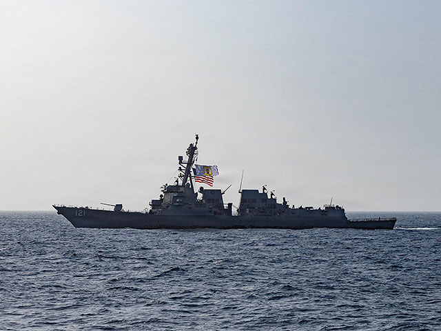 CENTCOM: США не пропустили в Иран два торговых судна, пытавшихся прорвать блокаду