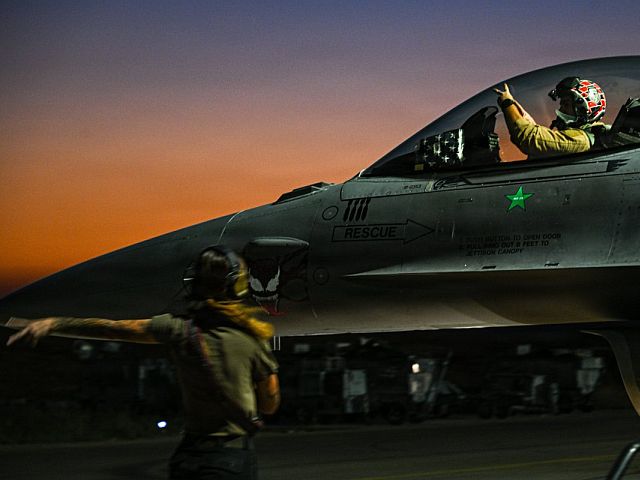 11-я ночь военного противостояния США и Ирана: удары по командным центрам и ПВО
