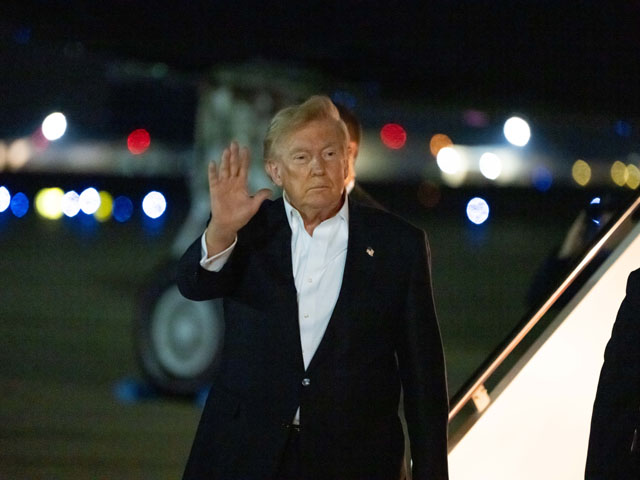 NYT: Трамп экстренно сменил самолет во время визита в Турцию