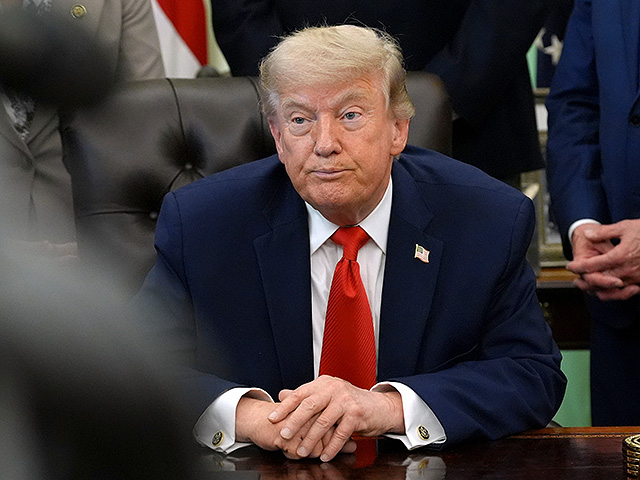 Трамп пригрозил новым ударом по Ирану, если он не обуздает "Хизбаллу"