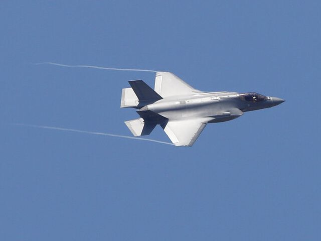 В Калифорнии потерпел крушение истребитель F-35
