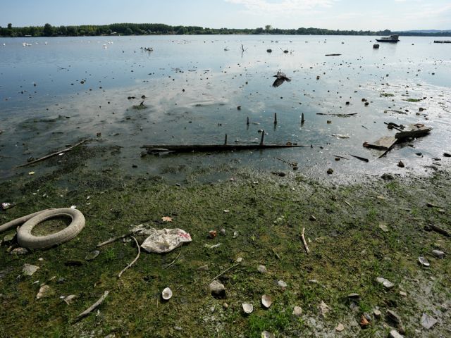 Из-за обмеления Дуная в Венгрии впервые полностью остановлена АЭС "Пакш"